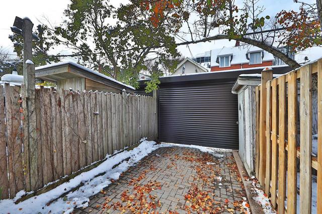 220 Ontario St, House attached with 3 bedrooms, 2 bathrooms and 1 parking in Toronto ON | Image 19