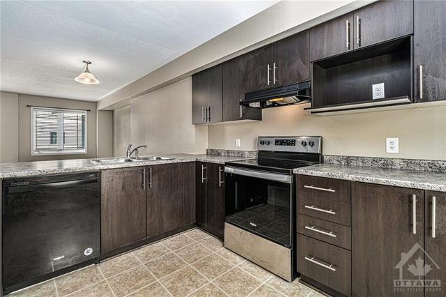 412 Sadar Private, Townhouse with 2 bedrooms, 2 bathrooms and 2 parking in Ottawa ON | Image 15