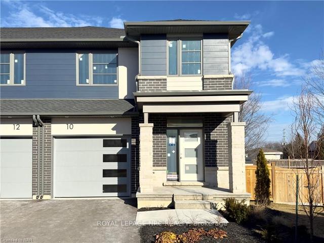 10 - 24 Grapeview Dr, Townhouse with 3 bedrooms, 3 bathrooms and 2 parking in St. Catharines ON | Image 1
