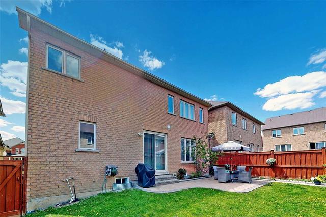 15 Lourakis St, House detached with 4 bedrooms, 5 bathrooms and 5 parking in Richmond Hill ON | Image 35