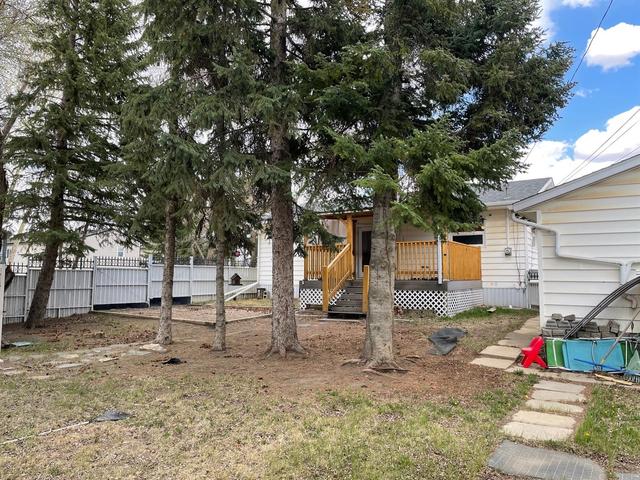5530 49 Street, House detached with 3 bedrooms, 2 bathrooms and 3 parking in Provost AB | Image 29