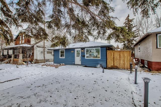 6132 32 Avenue Nw, House detached with 2 bedrooms, 1 bathrooms and 2 parking in Calgary AB | Image 31