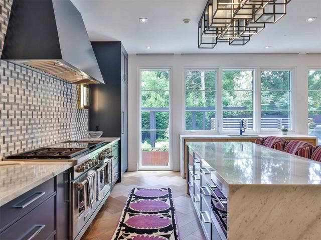 118 Mildenhall Rd, House detached with 4 bedrooms, 6 bathrooms and 6 parking in Toronto ON | Image 3