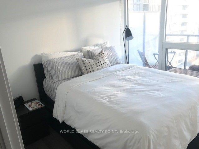 1611 - 70 Queens Wharf Rd, Condo with 1 bedrooms, 1 bathrooms and 0 parking in Toronto ON | Image 6