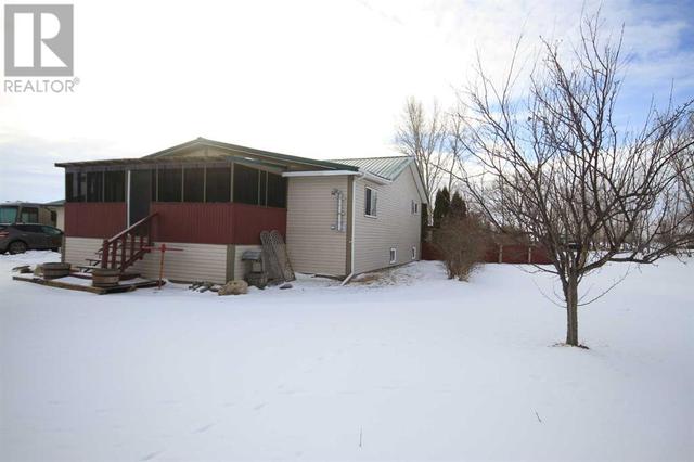 171065 Hwy 3, House detached with 4 bedrooms, 1 bathrooms and null parking in Taber MD AB | Image 3