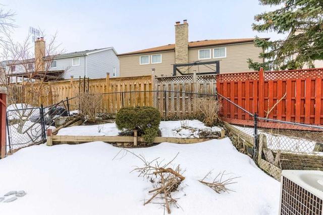 34 Nottawasaga Cres, House attached with 3 bedrooms, 2 bathrooms and 2 parking in Brampton ON | Image 29