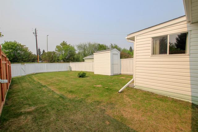 30 Ellis Close, Home with 2 bedrooms, 1 bathrooms and 2 parking in Red Deer AB | Image 28