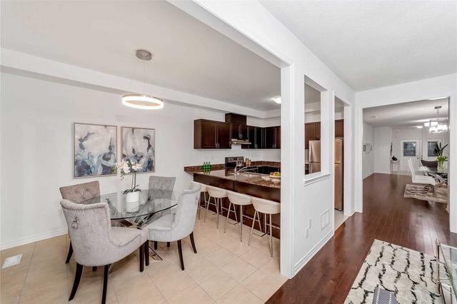 39 Portage Ave, House semidetached with 4 bedrooms, 4 bathrooms and 2 parking in Richmond Hill ON | Image 5