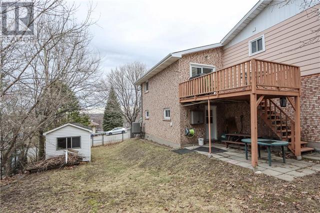 837 Connaught Avenue, House detached with 4 bedrooms, 2 bathrooms and null parking in Greater Sudbury ON | Image 54