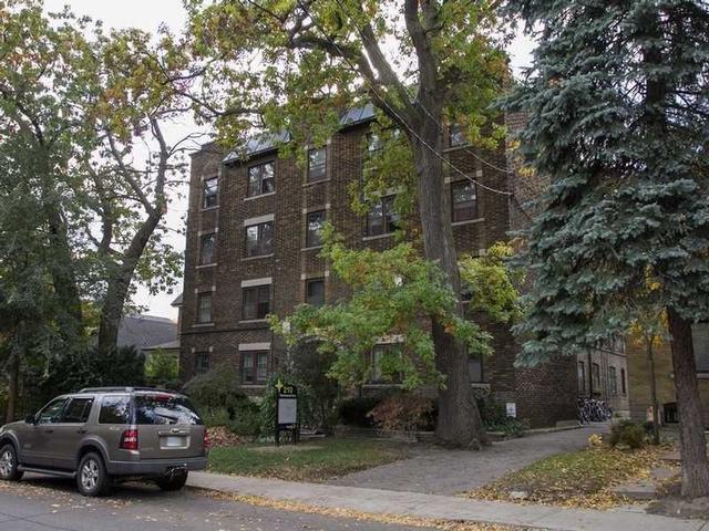 4 - 210 Wychwood Ave, Condo with 1 bedrooms, 1 bathrooms and 0 parking in Toronto ON | Image 1