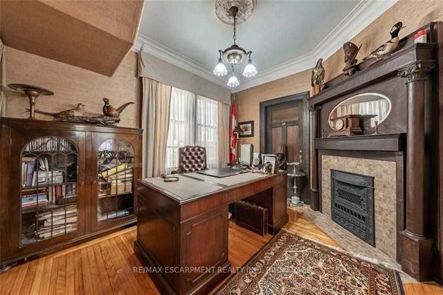 250 Herkimer St, House detached with 5 bedrooms, 3 bathrooms and 7 parking in Hamilton ON | Image 40