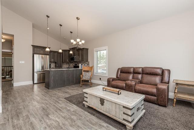 95037 Range Road 213a, House detached with 5 bedrooms, 5 bathrooms and 2 parking in Lethbridge County AB | Image 20