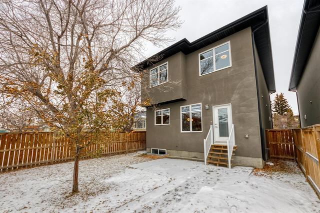 2009 20 Avenue Nw, House detached with 4 bedrooms, 3 bathrooms and 2 parking in Calgary AB | Image 33