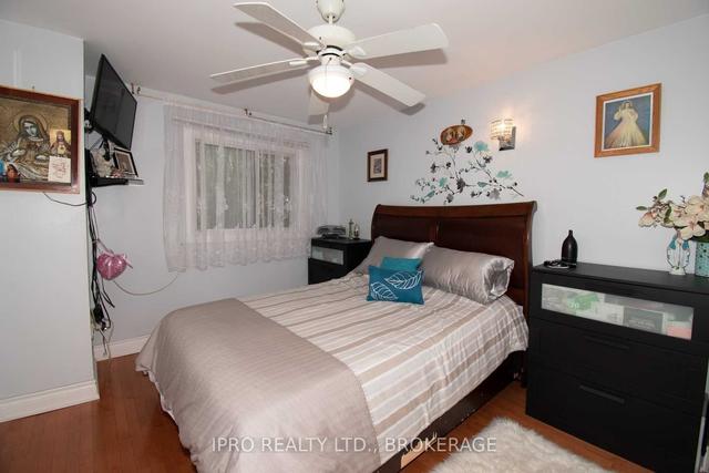 74 Seventeenth St, House detached with 2 bedrooms, 2 bathrooms and 6 parking in Toronto ON | Image 8