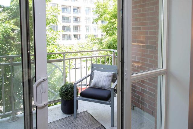 305 - 2511 Bloor St W, Condo with 2 bedrooms, 2 bathrooms and 1 parking in Toronto ON | Image 7
