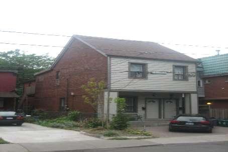 144 Clinton St, House detached with 4 bedrooms, 2 bathrooms and 2 parking in Toronto ON | Image 9