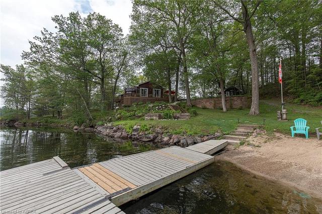 561 Bob's Lake Road, House detached with 2 bedrooms, 2 bathrooms and 14 parking in South Frontenac ON | Image 37