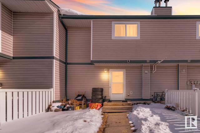 1468 Lakewood Rd Nw Nw, House attached with 3 bedrooms, 1 bathrooms and null parking in Edmonton AB | Image 2