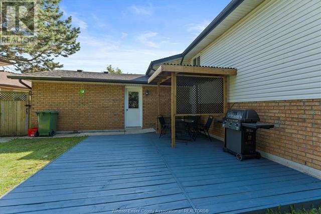 1124 Coachwood, House detached with 4 bedrooms, 2 bathrooms and null parking in LaSalle ON | Image 27