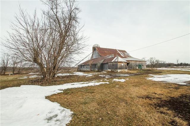 16485 Roxborough Cornwall Boundary East Road, House detached with 2 bedrooms, 2 bathrooms and 10 parking in North Stormont ON | Image 6