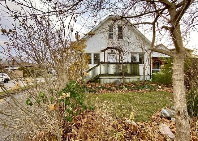 362 Carlton St, House detached with 3 bedrooms, 2 bathrooms and 2 parking in St. Catharines ON | Image 28