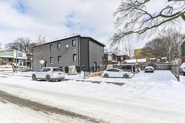 1659 Gerrard St E, House detached with 4 bedrooms, 6 bathrooms and 4 parking in Toronto ON | Image 18