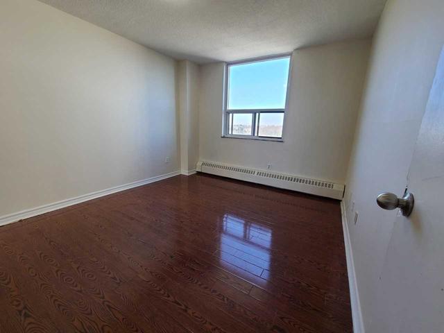 708 - 3390 Weston Rd, Condo with 2 bedrooms, 1 bathrooms and 1 parking in Toronto ON | Image 2