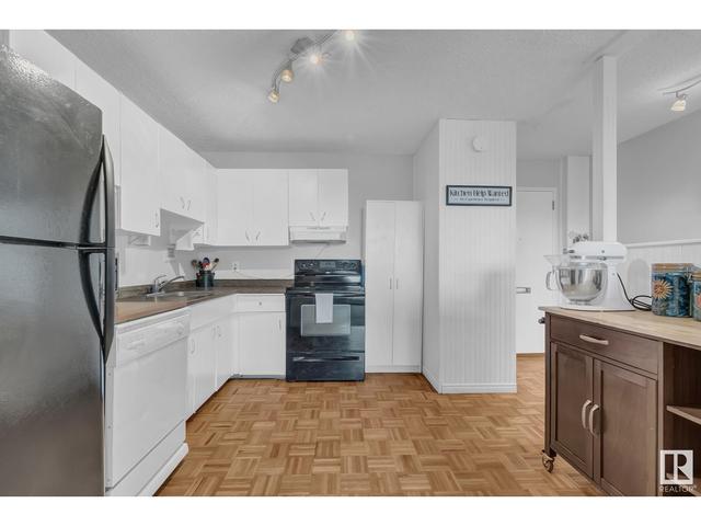 501 - 9940 112 St Nw Nw, Condo with 2 bedrooms, 1 bathrooms and null parking in Edmonton AB | Image 2
