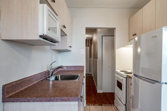 201 - 81 Charlton Ave E, Condo with 2 bedrooms, 1 bathrooms and 1 parking in Hamilton ON | Image 23