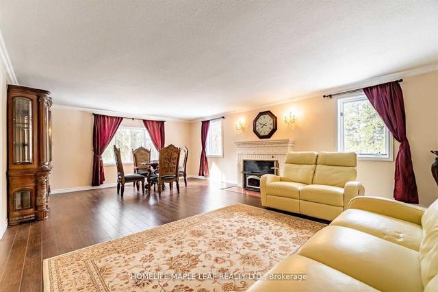 8681 Canyon Rd, House detached with 4 bedrooms, 5 bathrooms and 30 parking in Milton ON | Image 7