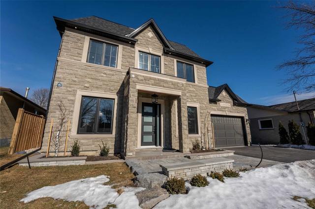 511 Sandbrook Rd N, House detached with 4 bedrooms, 10 bathrooms and 6 parking in Oakville ON | Image 1
