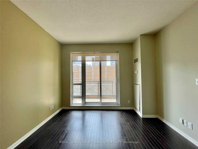 621 - 35 Hayden St, Condo with 1 bedrooms, 1 bathrooms and 1 parking in Toronto ON | Image 4