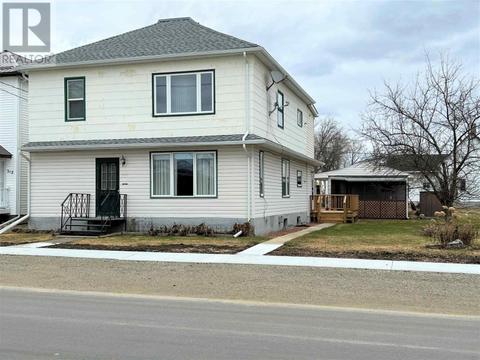 310 Second St, House detached with 7 bedrooms, 3 bathrooms and null parking in Rainy River ON | Card Image