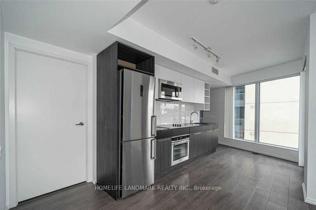 1002 - 68 Shuter St, Condo with 1 bedrooms, 1 bathrooms and 0 parking in Toronto ON | Image 2