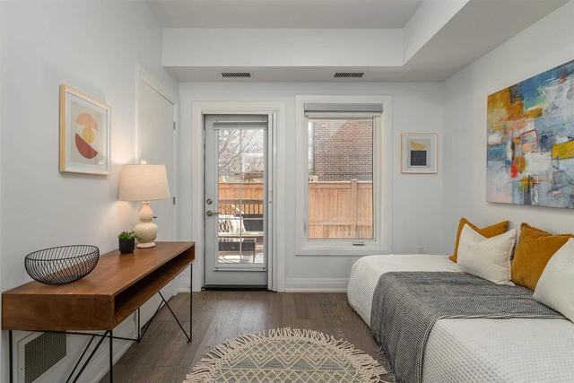 th#4 - 169 Jones Ave, Townhouse with 3 bedrooms, 3 bathrooms and 1 parking in Toronto ON | Image 3