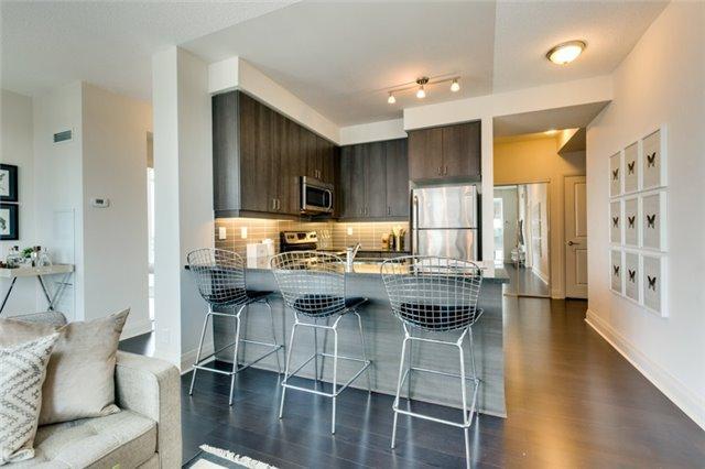 820 - 1185 The Queensway Ave, Condo with 2 bedrooms, 2 bathrooms and 1 parking in Toronto ON | Image 2