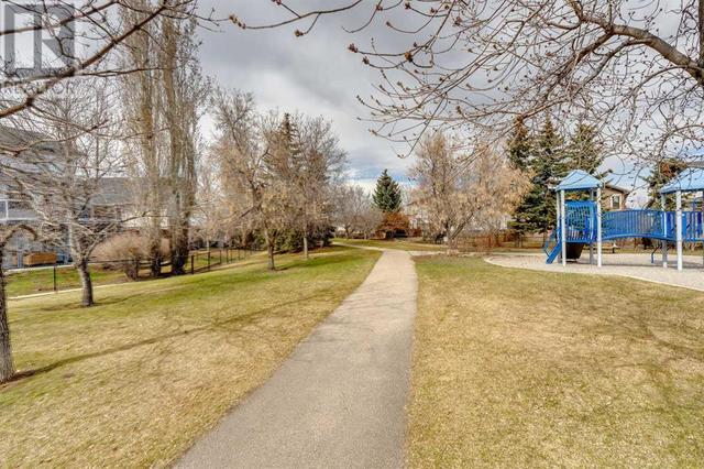 238 Douglas Ridge Place Se, House detached with 4 bedrooms, 3 bathrooms and 4 parking in Calgary AB | Image 45