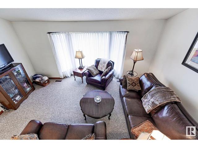16812 95 St Nw, House detached with 3 bedrooms, 2 bathrooms and null parking in Edmonton AB | Image 16