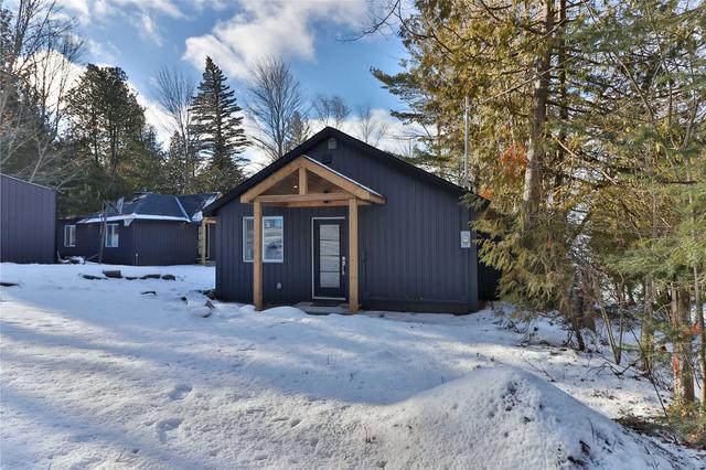 4 and 6 Birch Glen Dr, House detached with 5 bedrooms, 2 bathrooms and 5 parking in Kawartha Lakes ON | Image 37