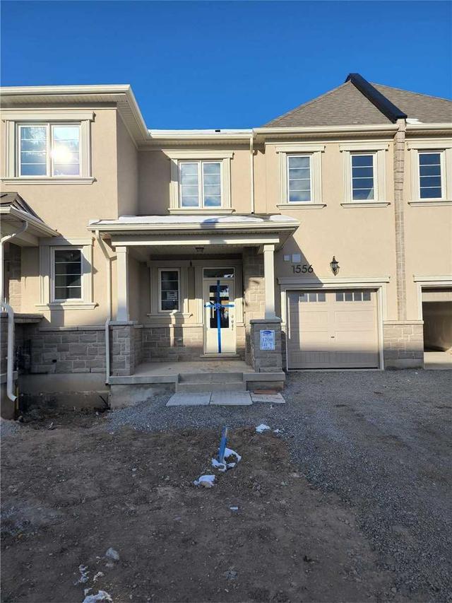 1556 Moira Cres, House attached with 3 bedrooms, 3 bathrooms and 3 parking in Milton ON | Card Image
