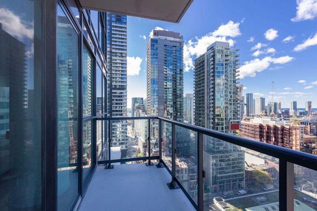 2102 - 87 Peter St, Condo with 2 bedrooms, 2 bathrooms and 1 parking in Toronto ON | Image 10