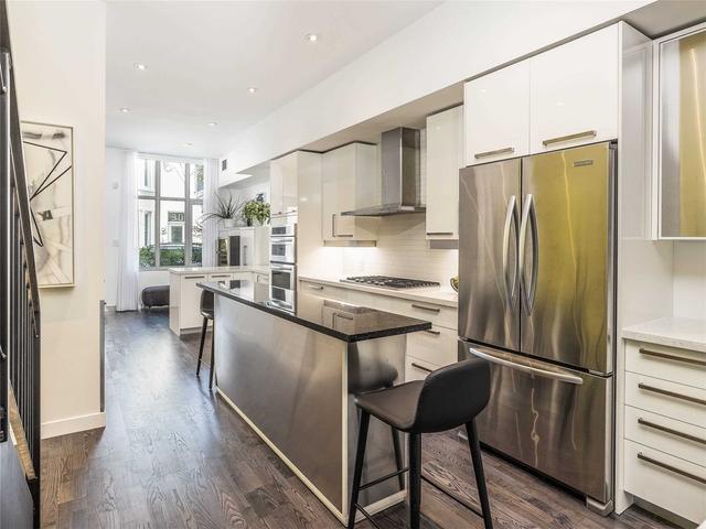 th3 - 23 Bright St, Townhouse with 3 bedrooms, 3 bathrooms and 1 parking in Toronto ON | Image 27