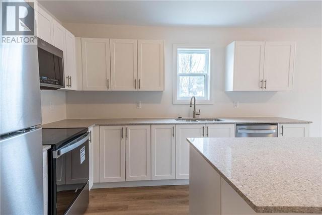 148 Patricia Street, House detached with 3 bedrooms, 2 bathrooms and null parking in Greater Sudbury ON | Image 9