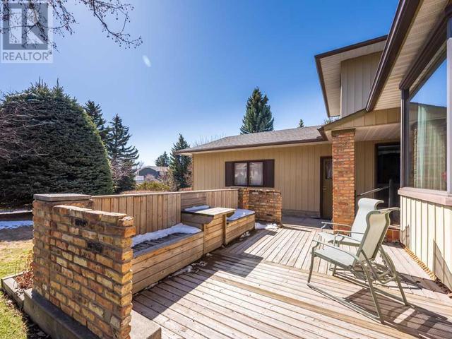 5861 Dalcastle Drive Nw, House detached with 4 bedrooms, 2 bathrooms and 4 parking in Calgary AB | Image 8