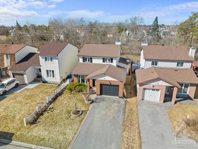 28 Antler Avenue, House detached with 3 bedrooms, 4 bathrooms and 5 parking in Ottawa ON | Image 28