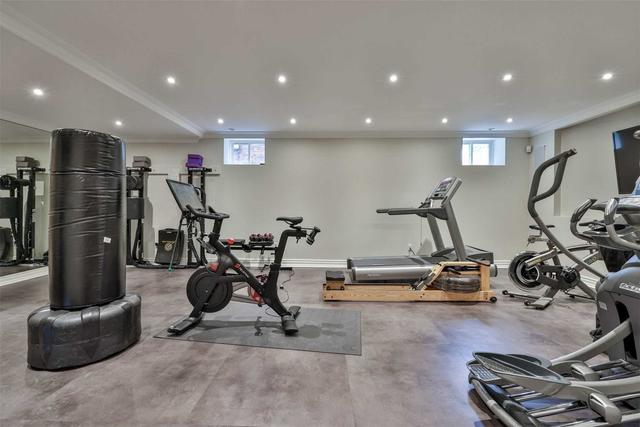 307 Oriole Pkwy, House detached with 5 bedrooms, 6 bathrooms and 7 parking in Toronto ON | Image 22