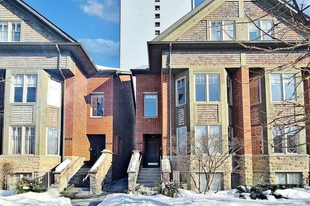 101b Walmer Rd, Townhouse with 2 bedrooms, 3 bathrooms and 2 parking in Toronto ON | Image 1