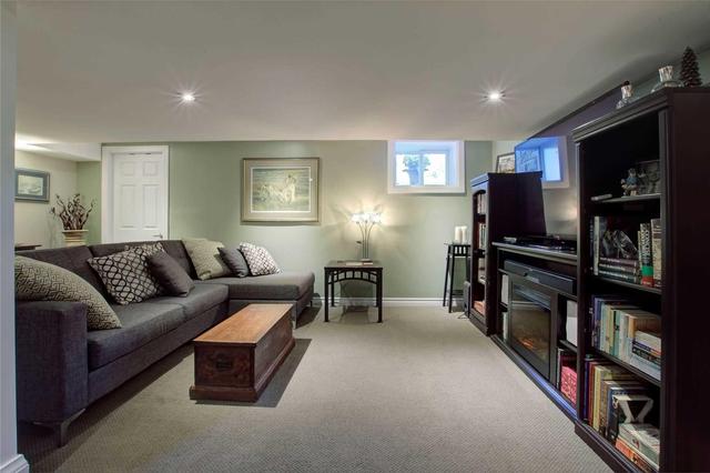 346 Burton Rd, House detached with 3 bedrooms, 3 bathrooms and 5 parking in Oakville ON | Image 18