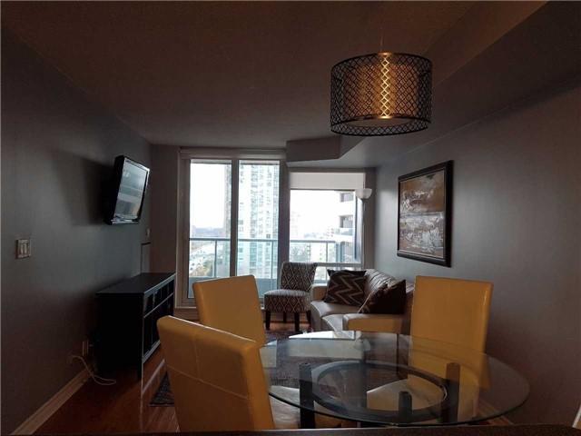 1004 - 1 Elm Dr, Condo with 1 bedrooms, 2 bathrooms and 1 parking in Mississauga ON | Image 10