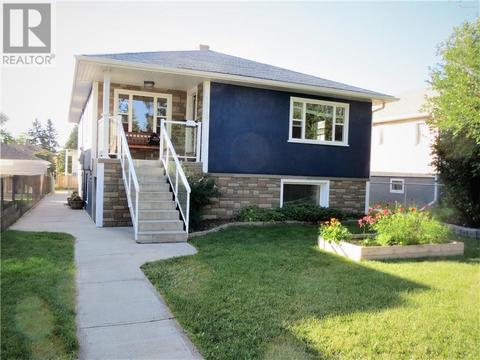 1216 Bantry Street Ne, House detached with 5 bedrooms, 3 bathrooms and 4 parking in Calgary AB | Card Image